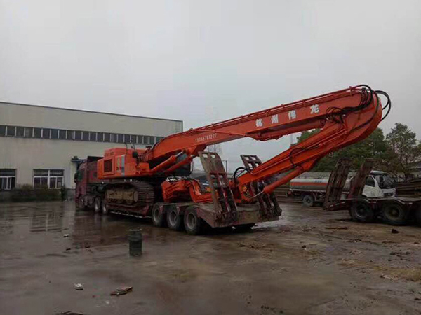 日立470樁機