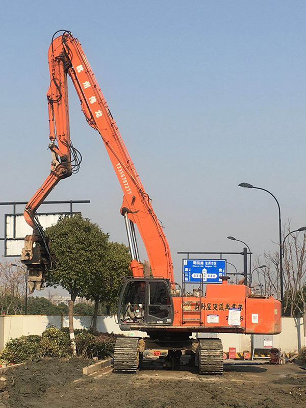日立470樁機(jī)(2)