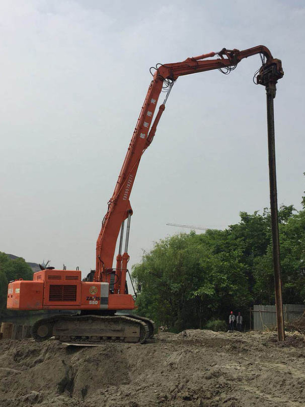 日立550樁機(jī)(2)